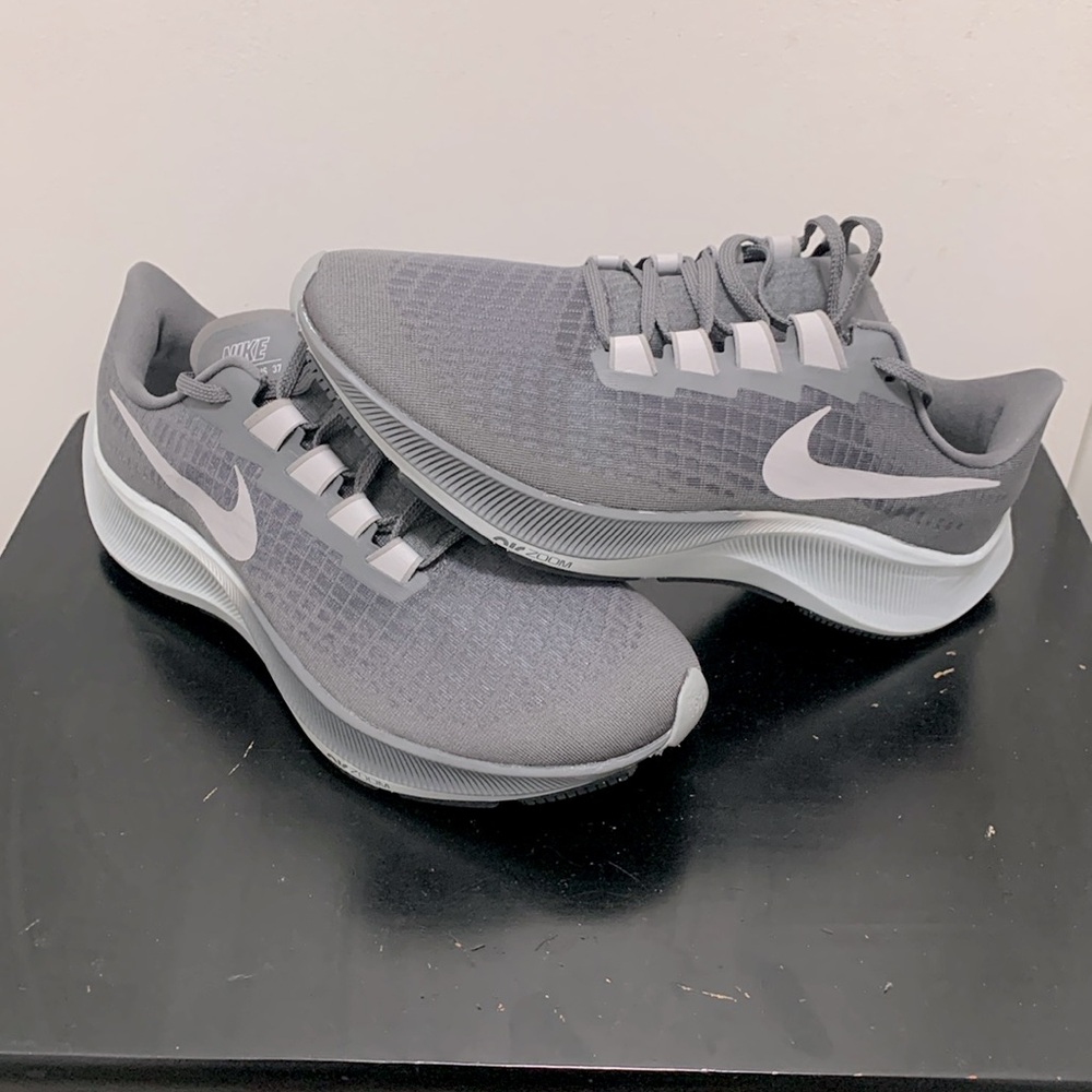 Nike Zoom Pegasus 37 size 11 men’s